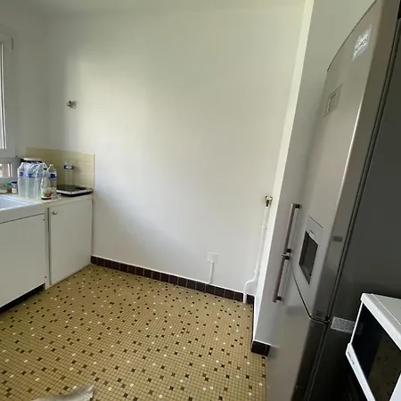 Apartment Proche Du Canal Saint Martin